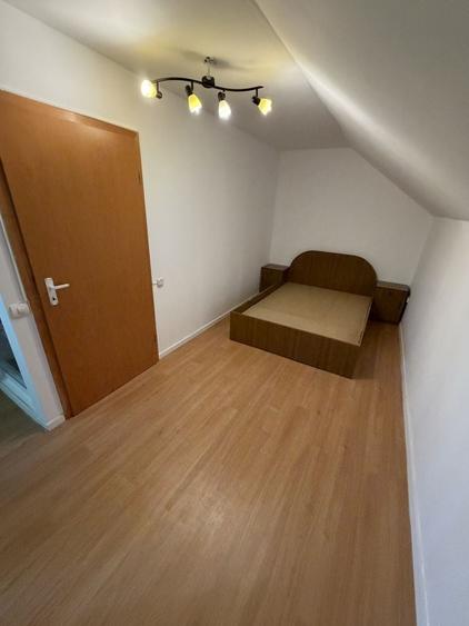 Casă cu 4 camere cu Teren 500 Mp în Florești