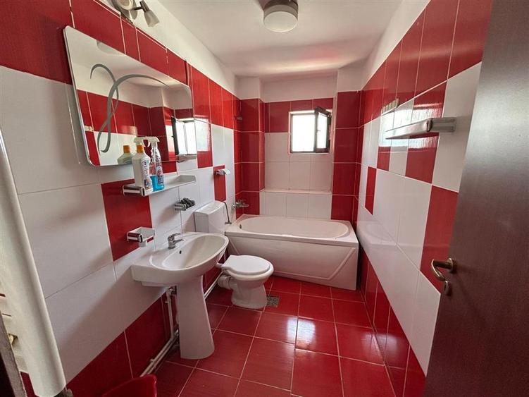 Apartament cu 2 camere semidecomandat în Obor