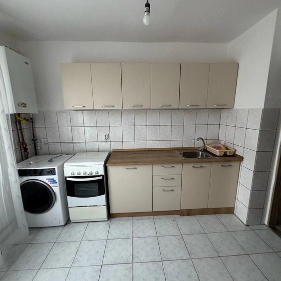 Apartament cu 2 camere decomandat în Exterior Vest