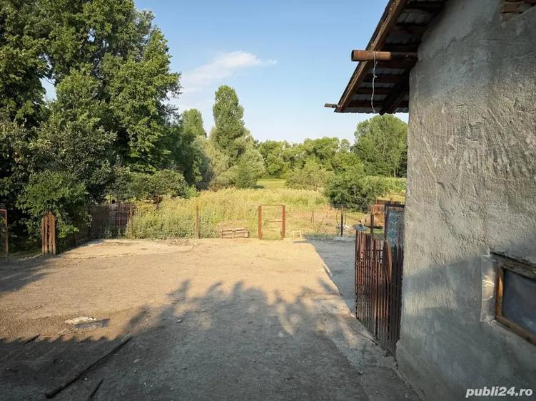 Casă cu 6 camere cu Teren 2160 Mp în Baciu