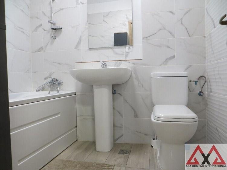 Apartament cu 2 camere semidecomandat în Metalurgiei