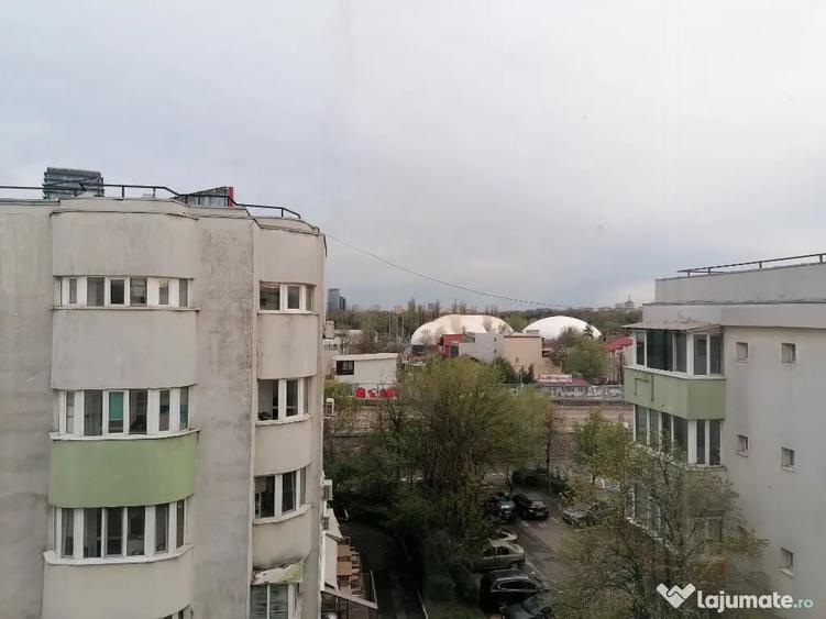 Apartament cu 2 camere decomandat în Aviației