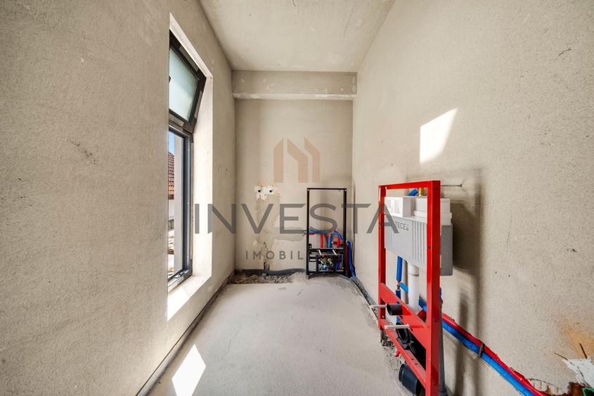 Apartament cu 4 camere semidecomandat în Andrei Mureșanu