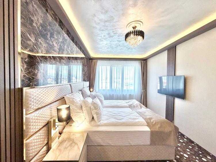 Apartament cu 4 camere în Tractorul