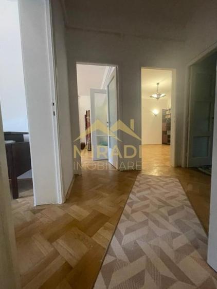Apartament cu 3 camere în Dorobanți