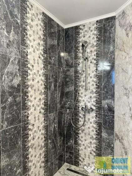 Apartament cu 3 camere decomandat în Dacia