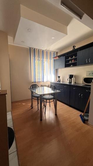 Apartament cu 2 camere semidecomandat în Exterior Vest