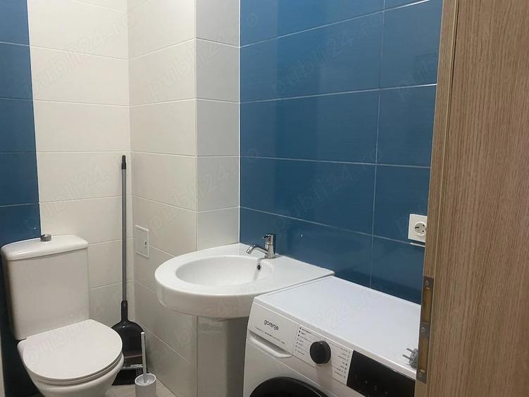 Apartament cu 3 camere decomandat în Metalurgiei