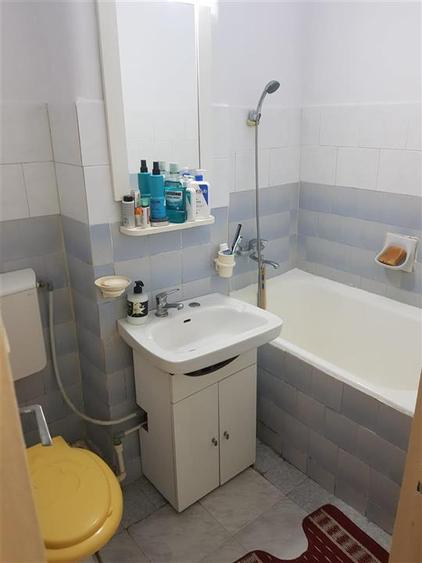 Apartament cu 2 camere semidecomandat în Hipodrom