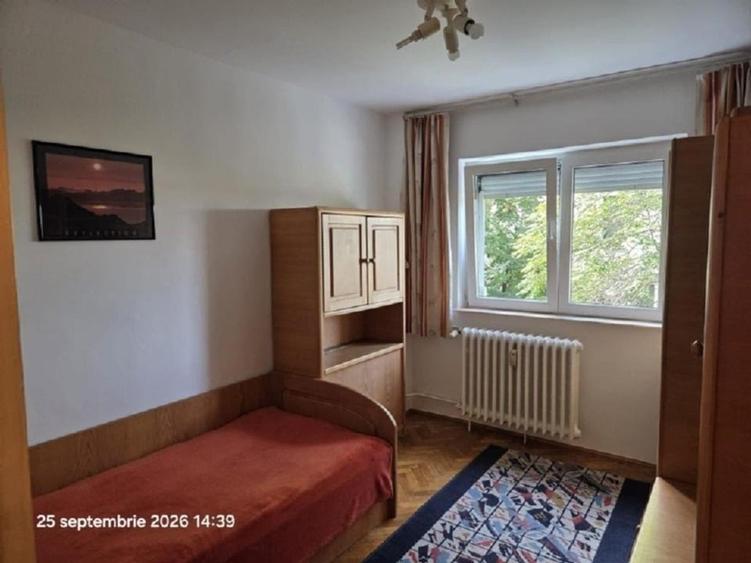 Apartament cu 4 camere decomandat, mobilat în Eroii Revoluției