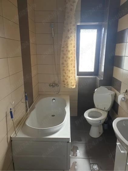 Apartament cu 2 camere semidecomandat în Florești