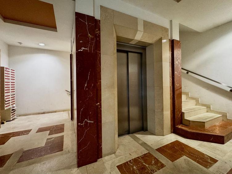 Apartament cu 2 camere semidecomandat, mobilat în Torontalului