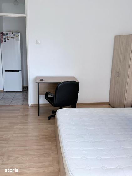 Garsonieră în Vatra Luminoasă