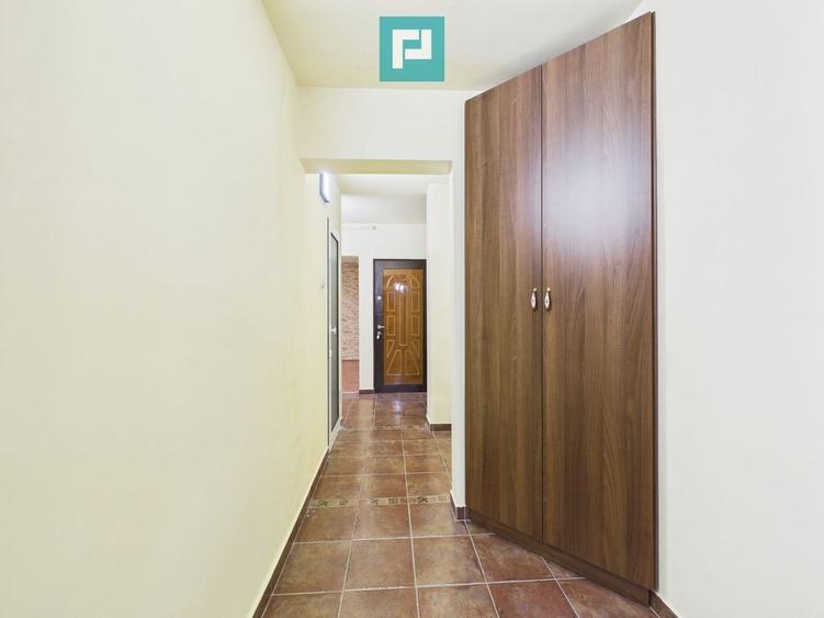 Apartament cu 3 camere decomandat în Alfa
