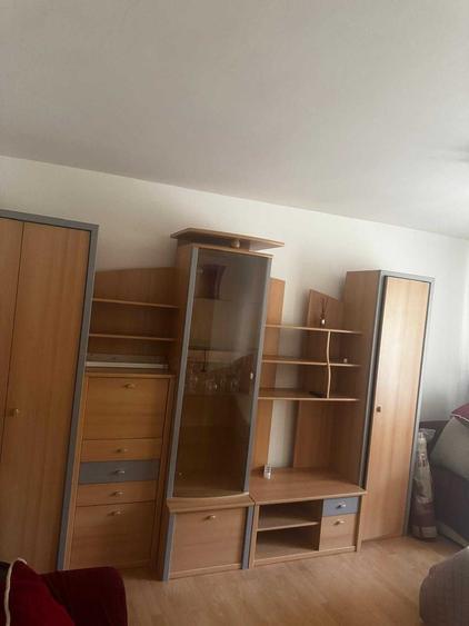 Apartament cu 2 camere decomandat în P-ța Doina