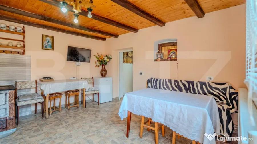 Casă cu 5 camere cu Teren 566 Mp în Feldioara