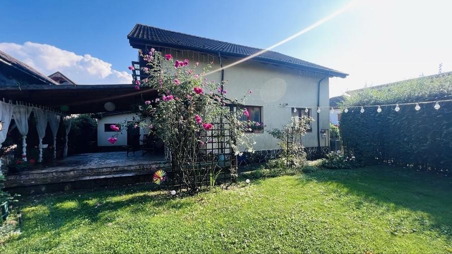 Casă cu 4 camere cu Teren 500 Mp în Beba Veche