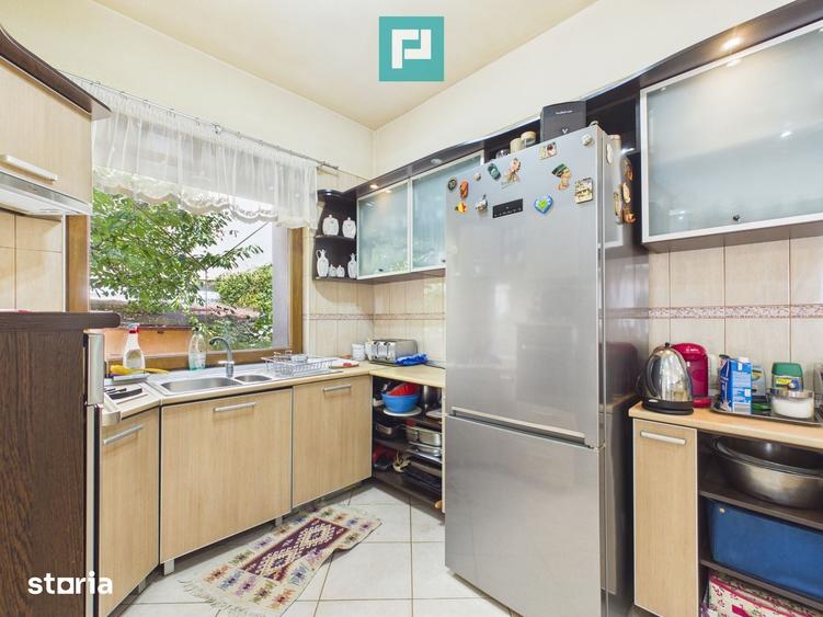 Casa ultracentrala cu 6 camere pentru investi?ii - 7