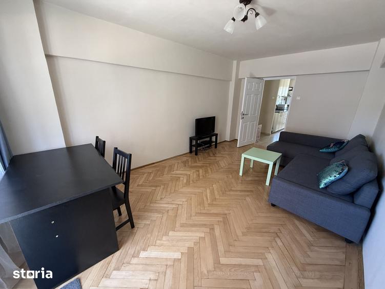 Apartament cu 3 camere decomandat în Valea Cetății