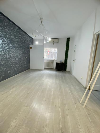 Apartament cu 4 camere nedecomandat în Pache Protopopescu
