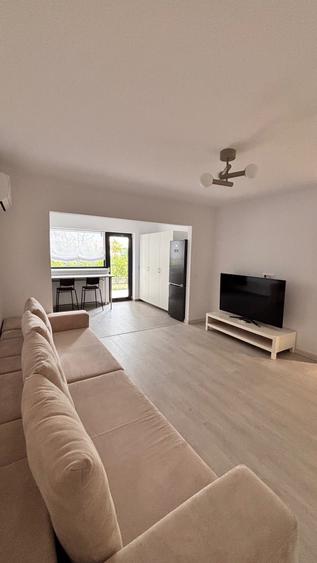 Inchiriez Apartament 2 camere - 1