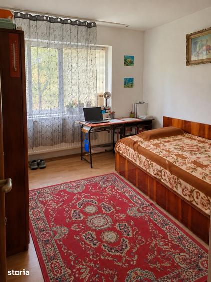 Casă cu 4 camere cu Teren 1340 Mp în Copăcelu
