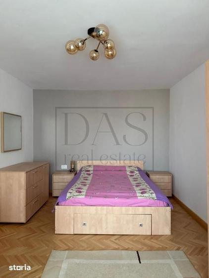 Apartament cu 2 camere semidecomandat, mobilat în Tei