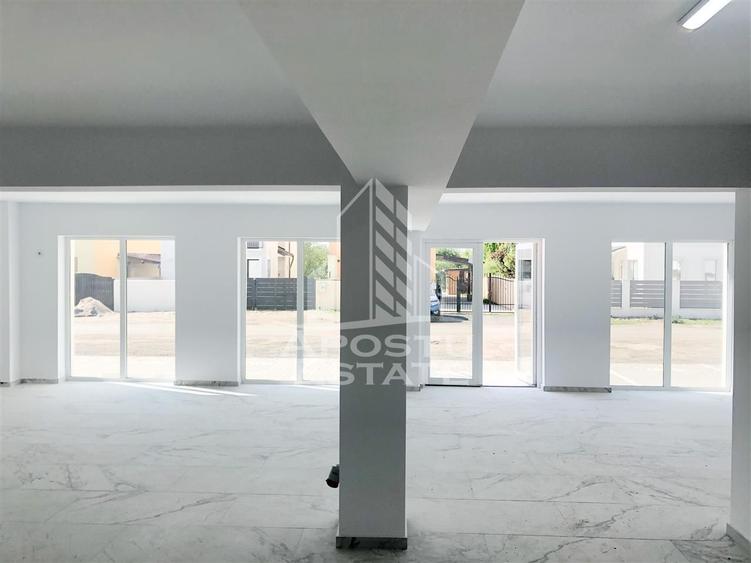 Spațiu comercial, de 105 mp, în Braytim