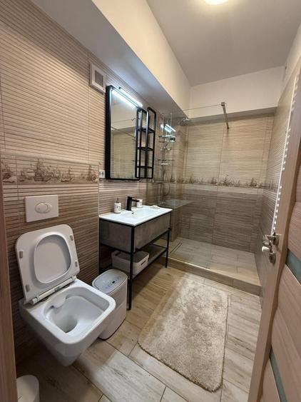 Apartament cu 4 camere, mobilat în Unirii