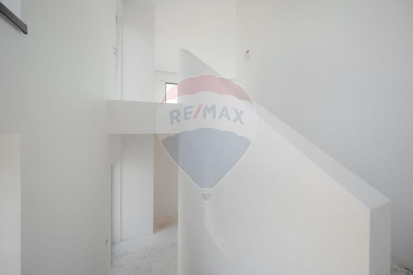Casă individuală cu 4 camere cu Teren 575 Mp în Dealuri Oradea