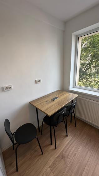 Apartament cu 3 camere semidecomandat în Grigorescu