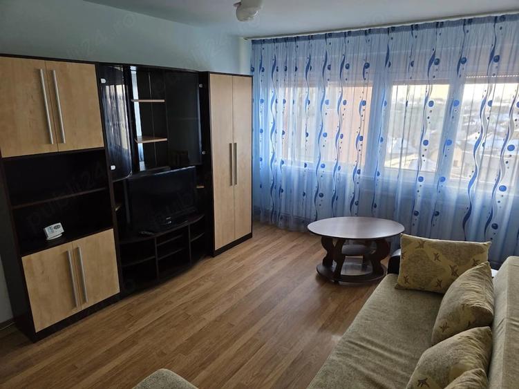Apartament cu 2 camere semidecomandat în Bogdăneștilor