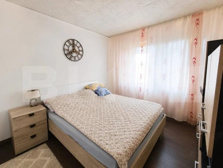 Apartament cu 3 camere semidecomandat în Central