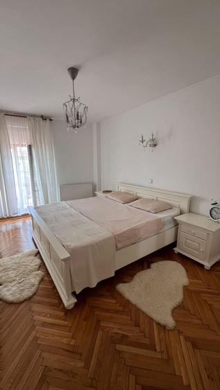 Apartament cu 4 camere semidecomandat, mobilat în Olimpia-Stadion