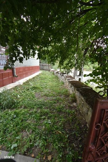 Casă cu 4 camere în Luna