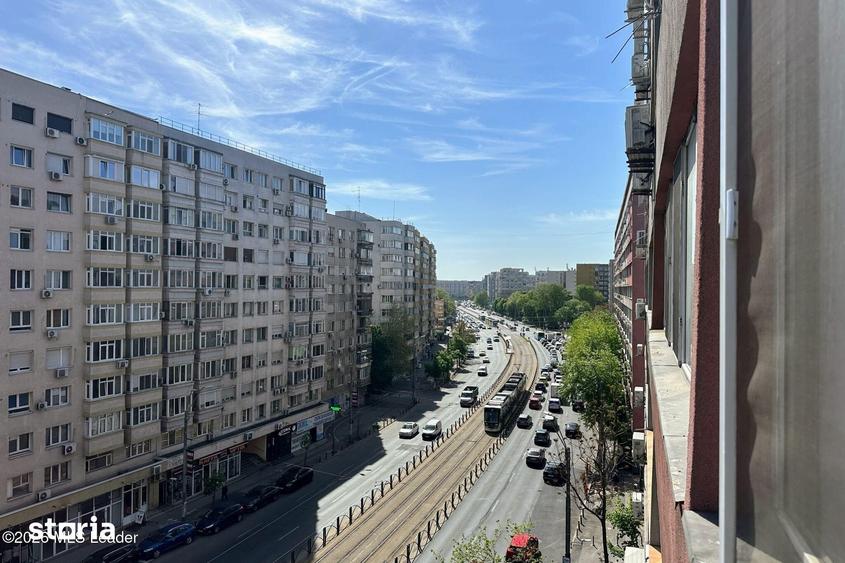 Apartament cu 3 camere în Vitan