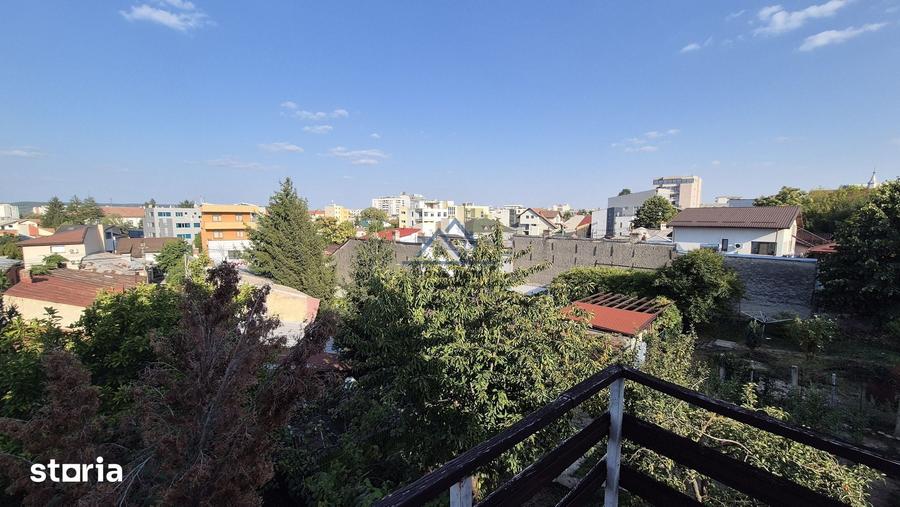 Casă cu 4 camere cu Teren 381 Mp în Negru Vodă