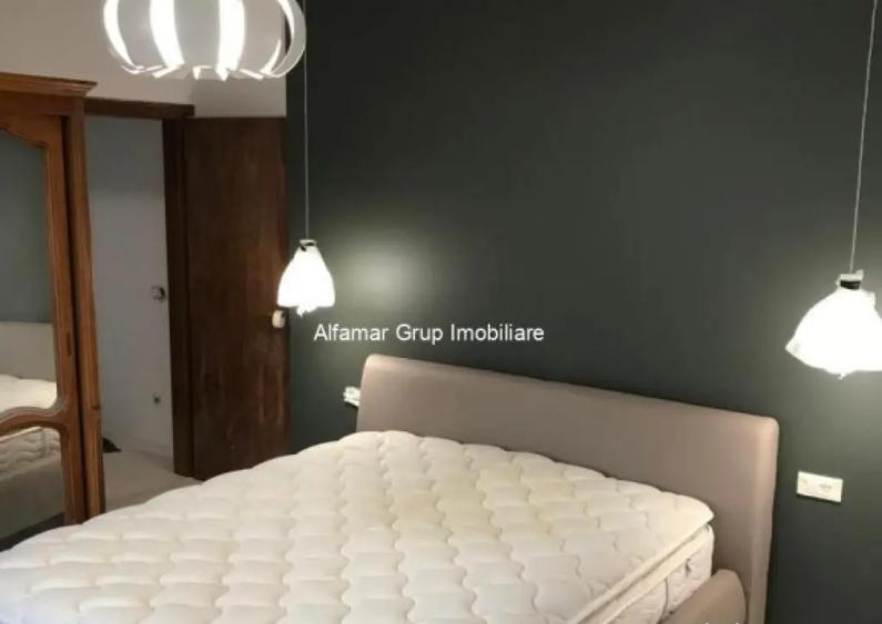Casă cu 5 camere cu Teren 237 Mp în Lacul Tei