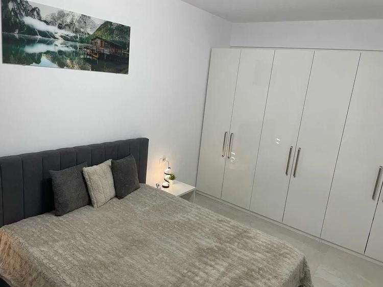 Apartament cu 2 camere decomandat în Giroc