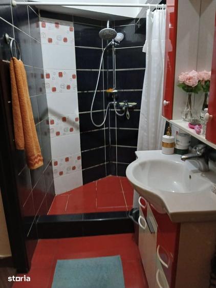 Apartament cu 2 camere semidecomandat în Centrul Civic