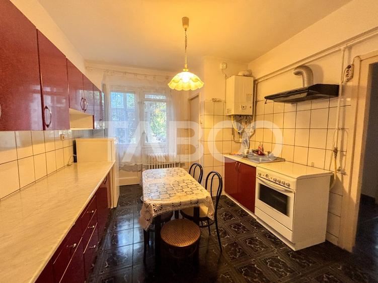 Apartament cu 3 camere decomandat, mobilat în Grigorescu