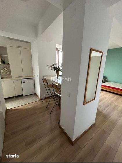 Inhciriez garsoniera zona Baneasa