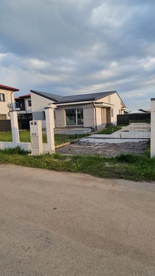 Duplex cu 3 camere cu Teren 310 Mp în Tunari