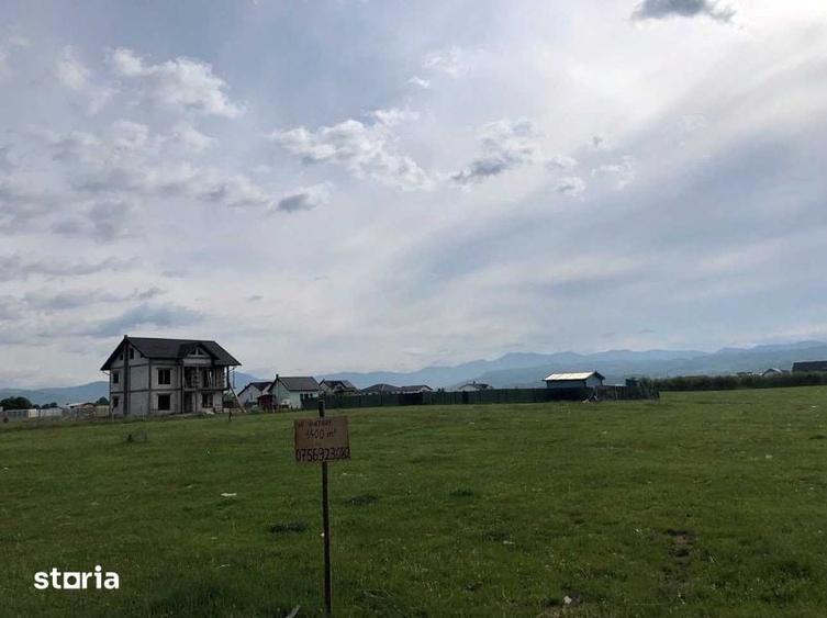 Teren de 1425 mp, în Central