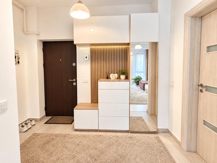 Apartament cu 3 camere decomandat în Berceni