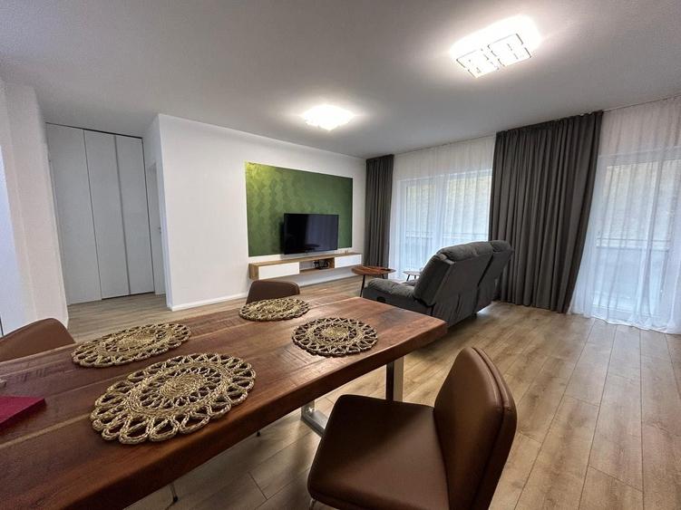 Apartament cu 2 camere semidecomandat în Florești