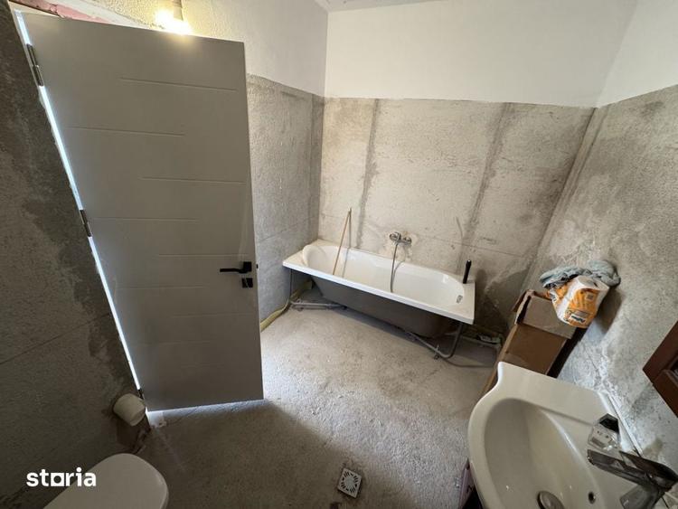 Casă cu 3 camere cu Teren 1200 Mp în Central