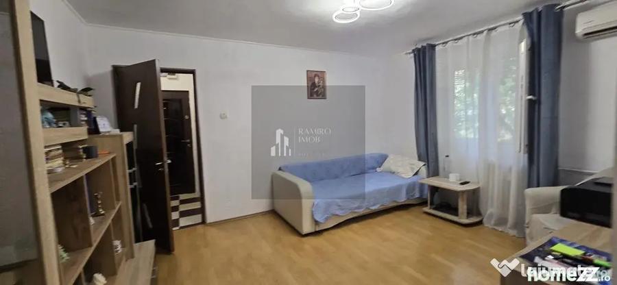 Apartament cu 2 camere semidecomandat în Brâncoveanu
