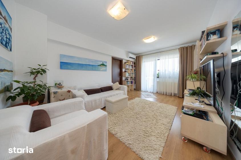 Apartament cu 3 camere semidecomandat în Central