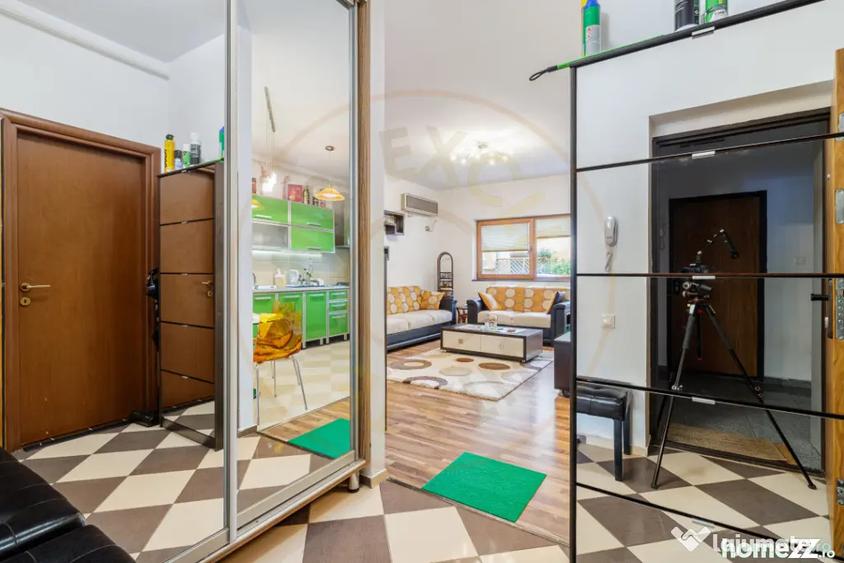 Apartament cu 3 camere decomandat, mobilat în Nord